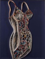 «Γυναικείος κορσές» 1971, κατασκευή απο χαρτί αφίσας, 120 Χ 99,5 εκ., αρ. κτ. 362